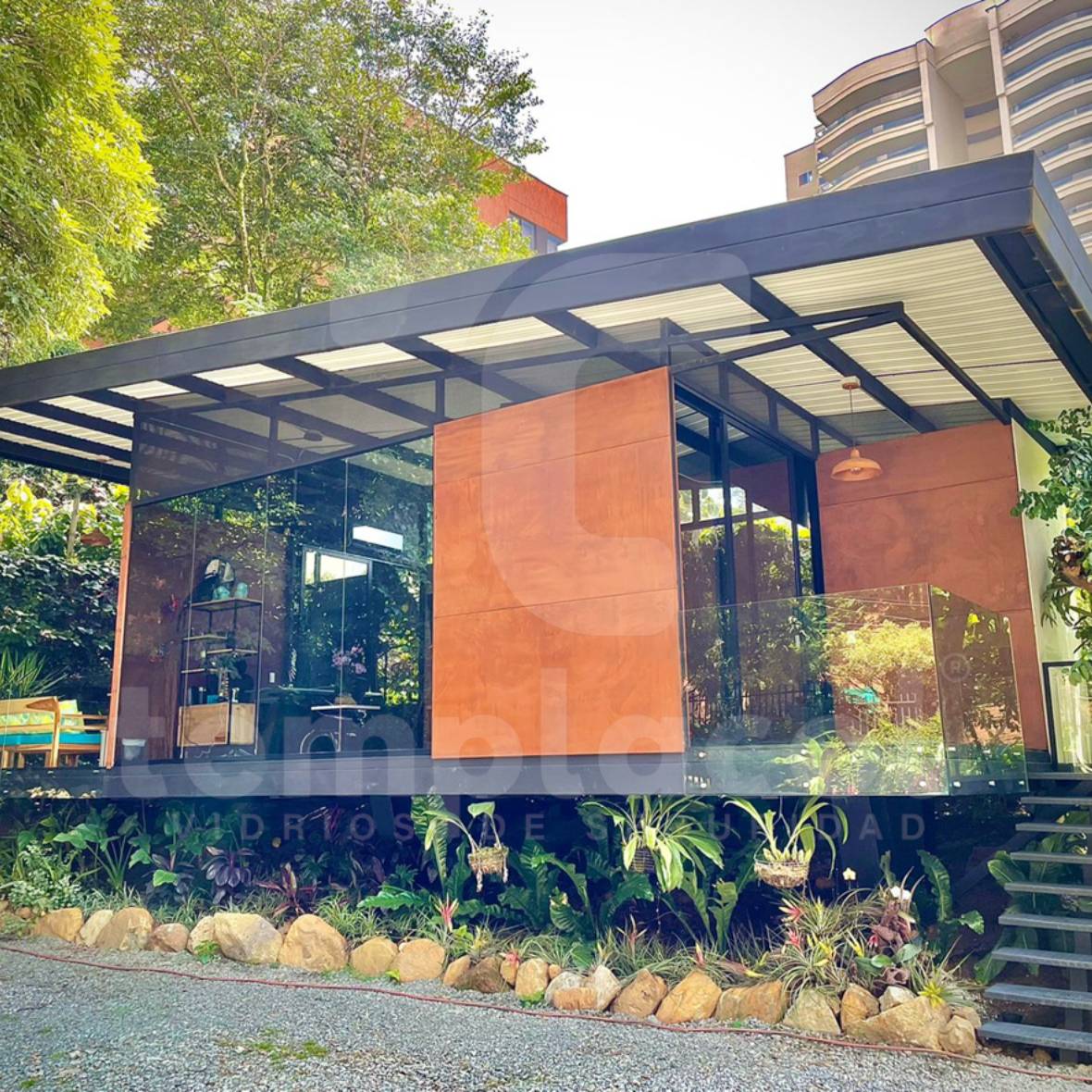 Golden Mile Hotel Office